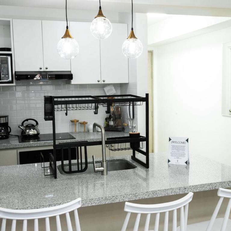 Mezanine Deluxe Miraflores - Two-Bedroom Apartment - 34