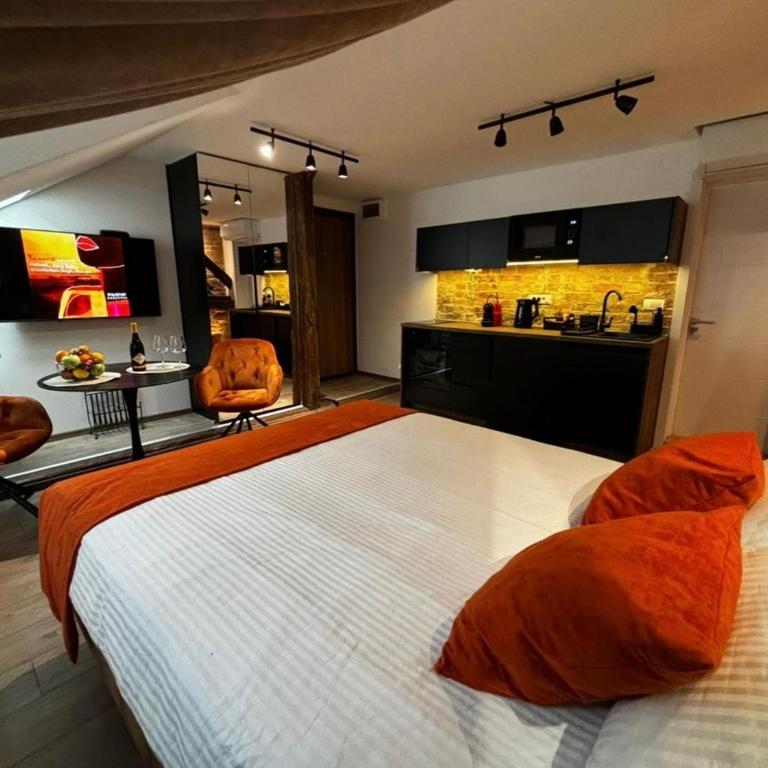 Sweet home - One-Bedroom Apartment - 6