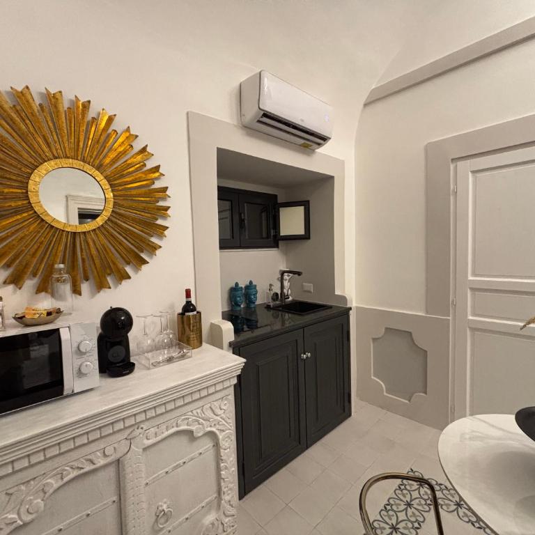 Moresco Suites - Superior King Room - 9