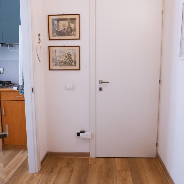 Charming 3-Guest Apt in San Giovanni Landmark - Appartamento con 2 Camere da Letto - 2