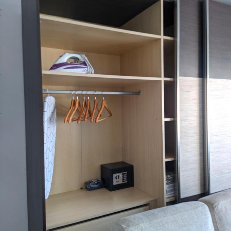 Golden lady - Two-Bedroom Apartment - 15