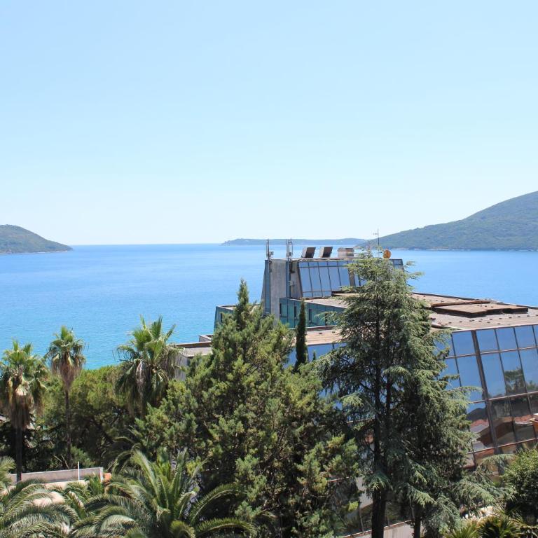 Swiss Residence Montenegro - Double Room with Balcony and Sea View - 24