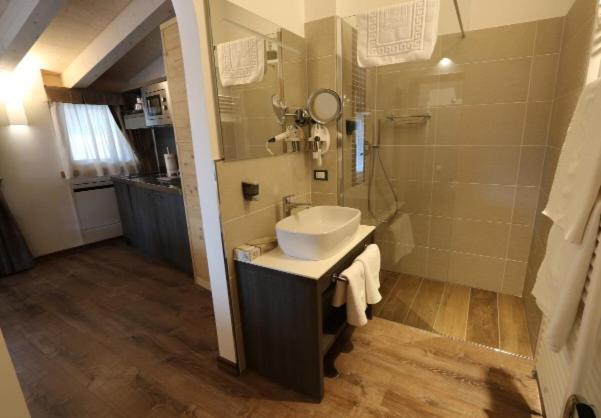 DolceVita Ambiez B&B - Deluxe Studio mit Doppelbett - 10