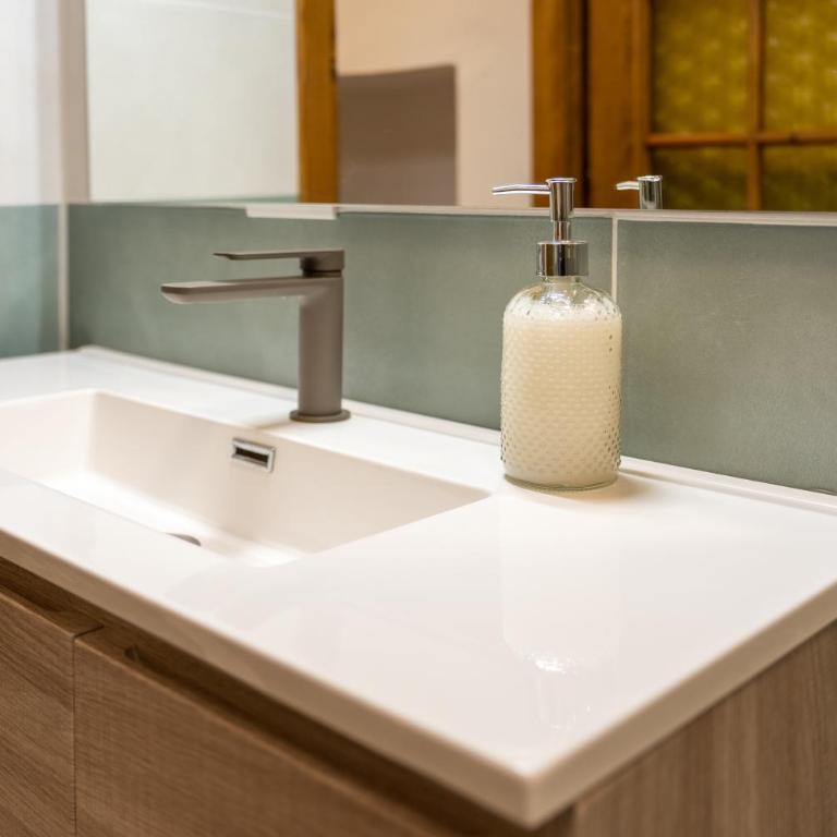 Al Laghée - Large New Modern Apt in Center Town - Appartamento con 2 Camere da Letto - 27