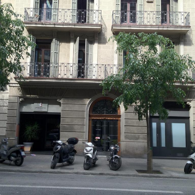 Casanova Charm 4BDR Apartment - Four-Bedroom Apartment - 35