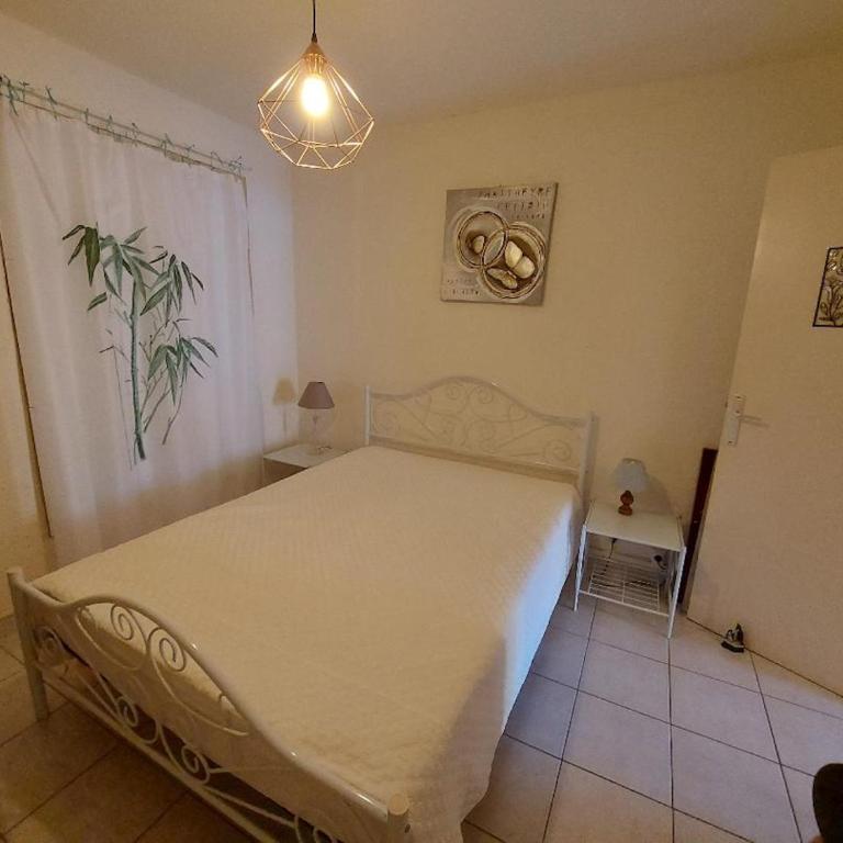 Cap d'Agde, appartement bord de mer, 50 m plage de la Roquille, climatisé et WIFI, - Maison 1 Chambre - 7