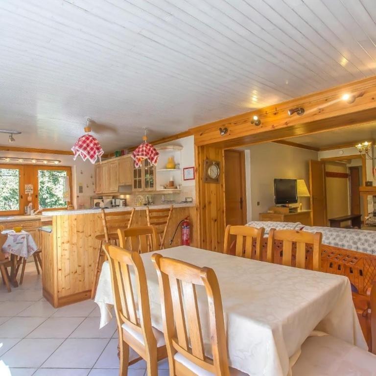 Authentic Méribel Chalet with Direct Slope Access - Chalet 3 Chambres - 15