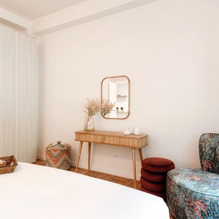The Como Hills - by MyHomeInComo - Appartamento con 2 Camere da Letto e Balcone - 33