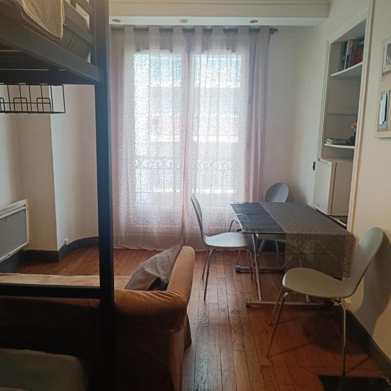 Chambres privées dans un appartement de 2 pièces à Paris 13e - Dortoir Mixte - 1