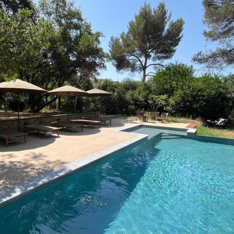 Maison de bord de mer sur la Cote d'Azur - Villa - 1