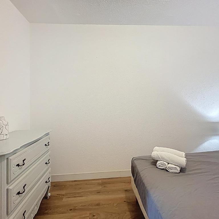Le Cocon - Wifi - Cour privative - Proche Halles - Appartamento con 1 Camera da Letto - 14