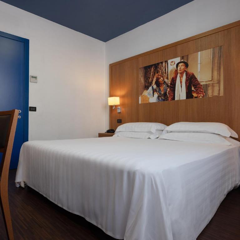Romeo e Giulietta Residenze check-in presso Hotel Toscanini - Monolocale Standard con Angolo Cottura - 6