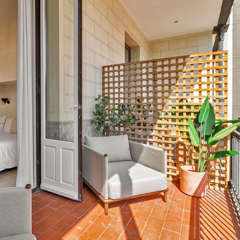 The Boulevard by Aspasios - Double Room with Terrace - 3