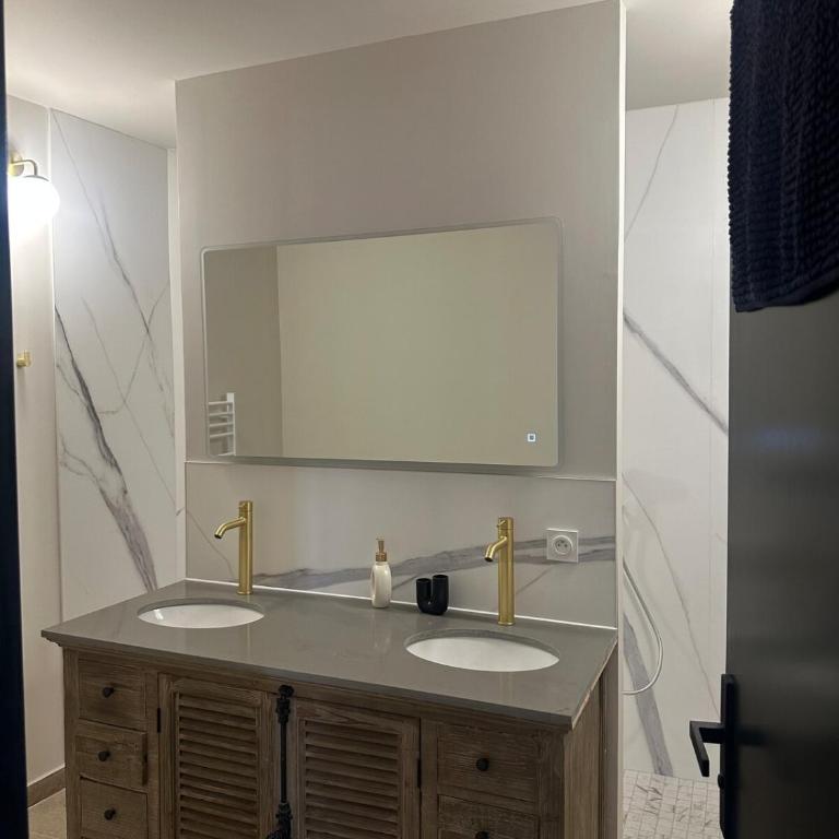 Le Fort 6 - Appartement neuf 6p - Two-Bedroom Apartment - 10
