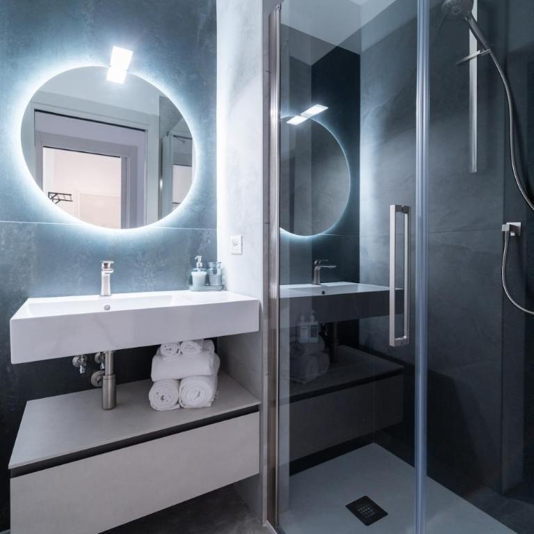 Luxury Station Oasis with Balcony - Appartamento con 2 Camere da Letto - 7