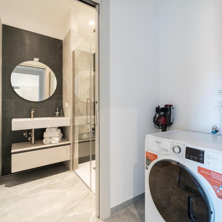 Luxury Station Oasis with Balcony - Appartamento con 2 Camere da Letto - 19