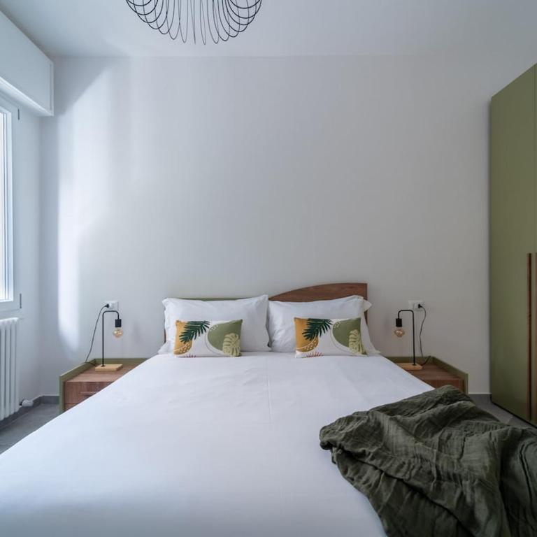 Luxury Station Oasis with Balcony - Appartamento con 2 Camere da Letto - 32