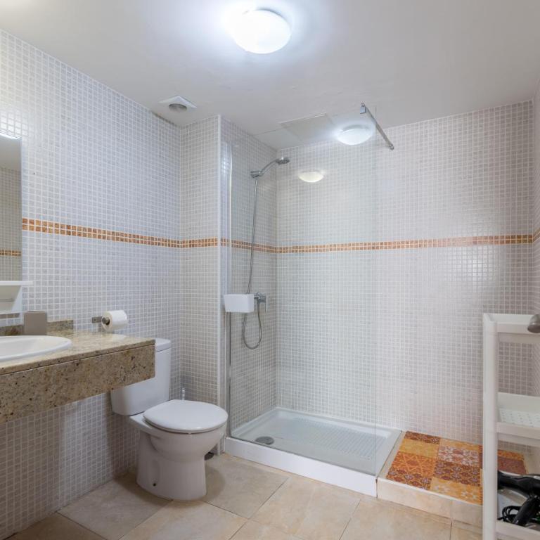 LUXURY VILLA PERLA DEL MAR - Three-Bedroom Villa - 13