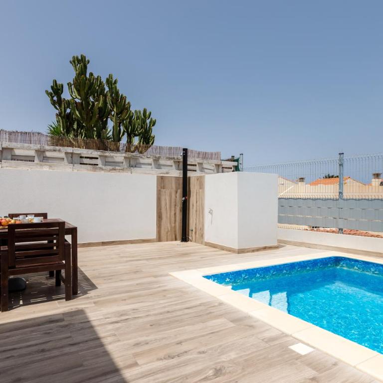 LUXURY VILLA PERLA DEL MAR - Three-Bedroom Villa - 2