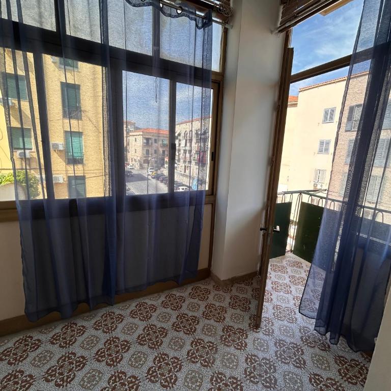 Balhara Floridi House - Appartamento con 2 Camere da Letto e Vista Città - 21