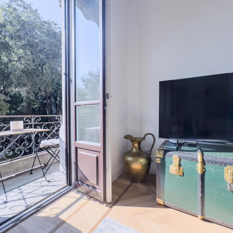 Design & Comfort in Porta Romana - Appartamento con 1 Camera da Letto - 15