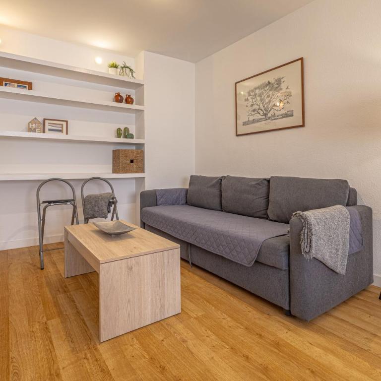 GMC Turistics - The Picasso Neighborhood House - Three-Bedroom Apartment - 4