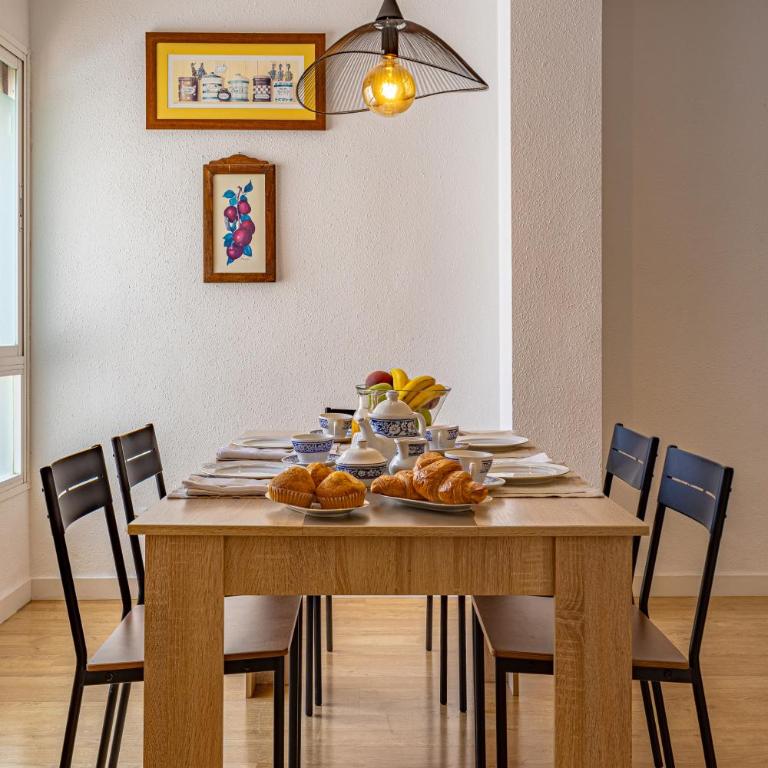 GMC Turistics - The Picasso Neighborhood House - Three-Bedroom Apartment - 7