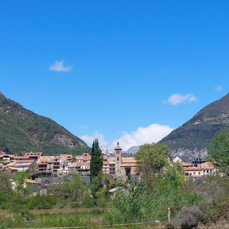 Apartamento Alma centro Biescas l WIFI l Parking - Appartement 2 Chambres - 25