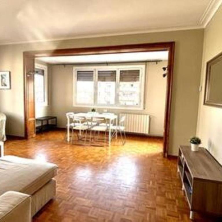 S4D Villarroel Clinic - Four-Bedroom Apartment - 3