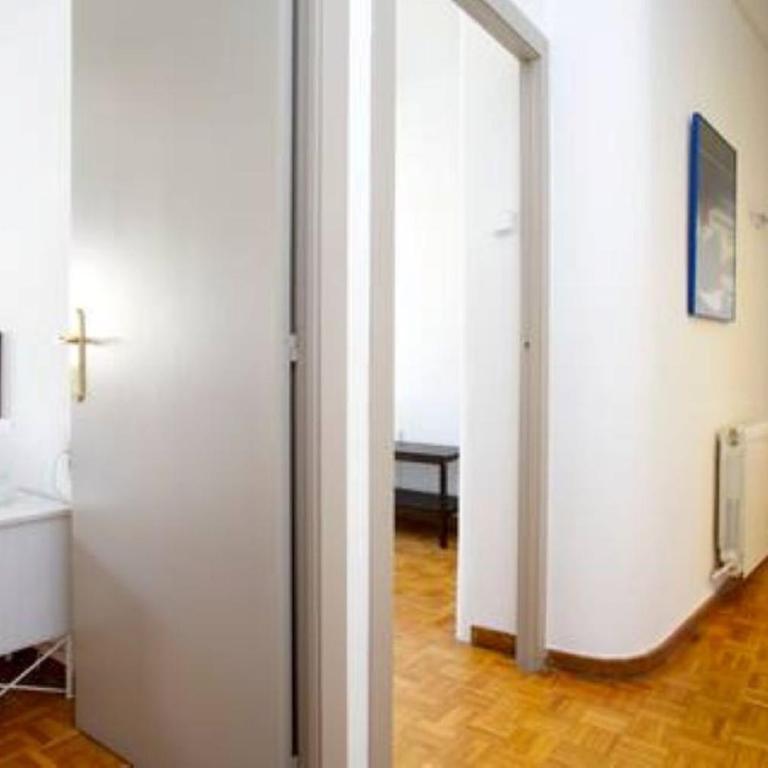S4D Villarroel Clinic - Four-Bedroom Apartment - 19
