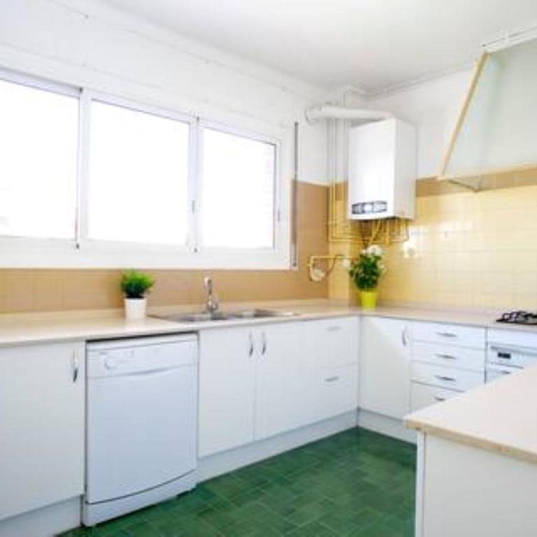 S4D Villarroel Clinic - Four-Bedroom Apartment - 12