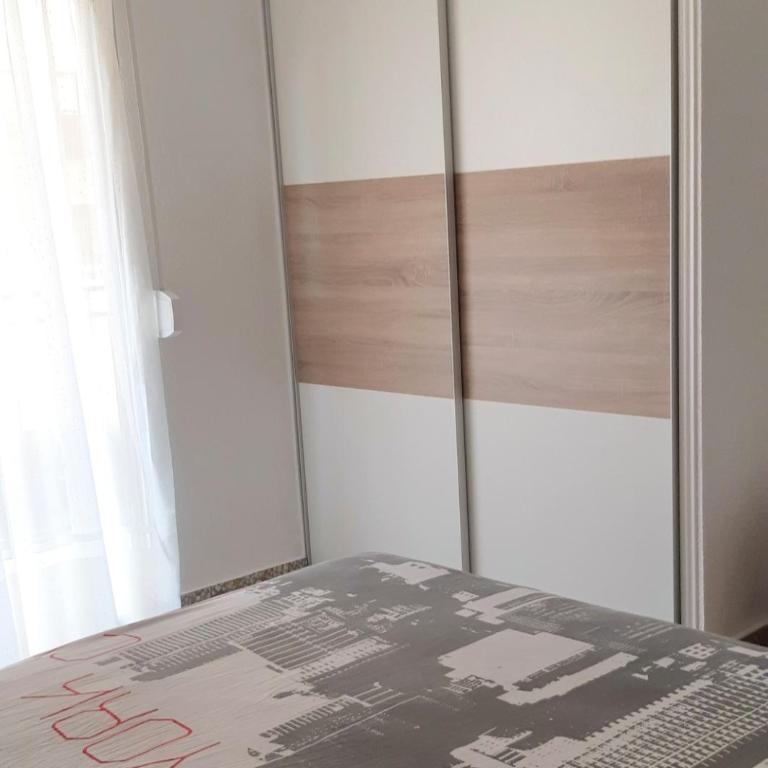 Grand appartement bord de mer refait à neuf 3 chambres - Apartamento de 3 dormitorios con vistas al mar - 9