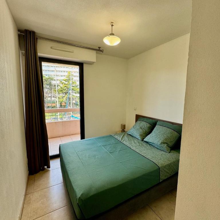 2 pièces Bord de mer - Parking-Clim-Piscine - Appartement 1 Chambre - 11
