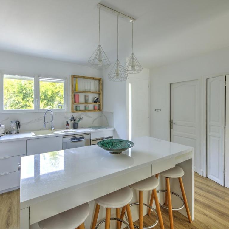 Villa Manava - Climatisée avec terrasse et jardin - Casa con 3 Camere da Letto - 9