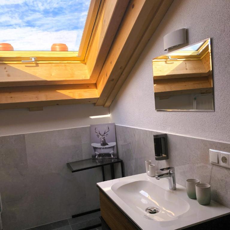 FeWo Leni - Modernes Apartment mit Bergblick - Zentral gelegen - Two-Bedroom Apartment - 12