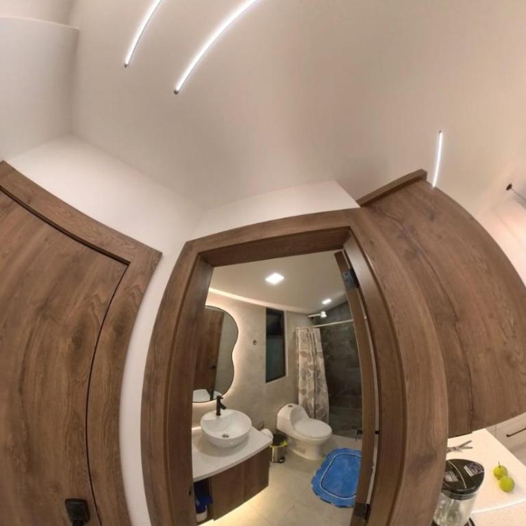 Van Gogh Store - One-Bedroom Apartment - 9