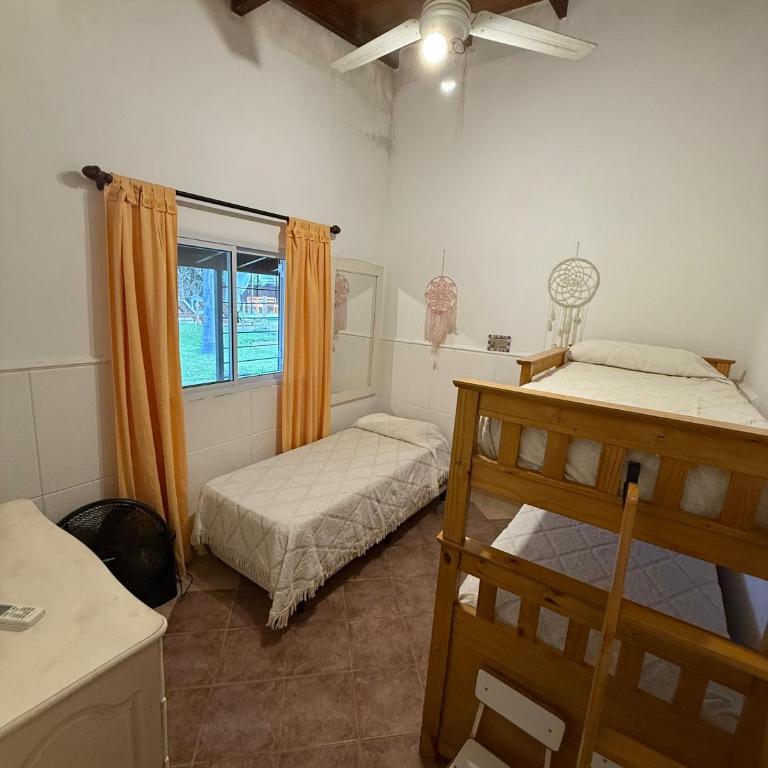 Casa con pileta, jardín y parrilla para toda la familia - Casa de 2 dormitorios - 14