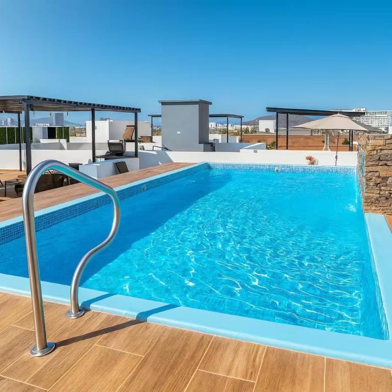 Beautiful condo with 4 pools and roofgarden - Two-Bedroom Apartment - 2