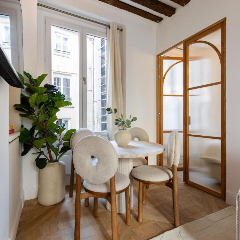 2#New suite 4 people - Saint-Germain Notre-Dame - Two-Bedroom Apartment - 5