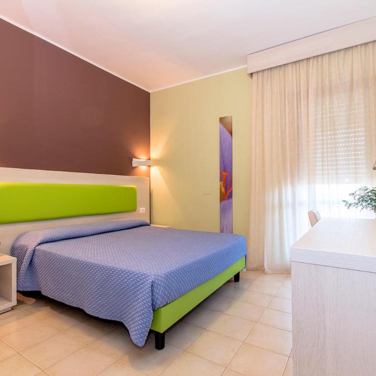 Hotel Residence Ulivi E Palme - Camera Superior Matrimoniale/Doppia con Letti Singoli - 3