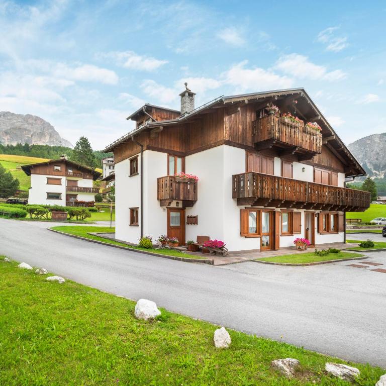 Verocai Charming Chalet R&R - Appartamento con 3 Camere da Letto - 22