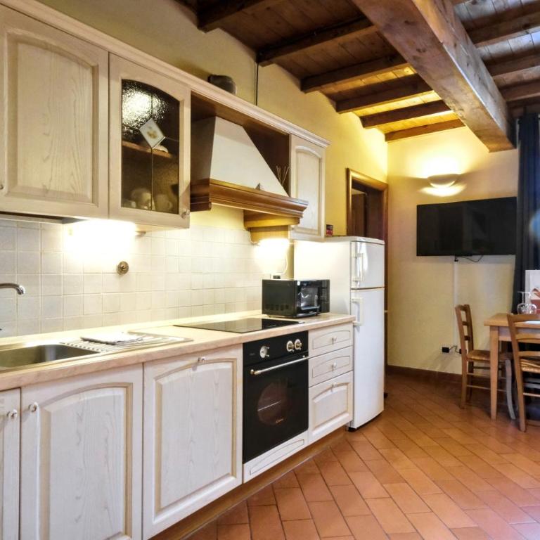 Wine Apartments Florence Barbaresco - Appartamento con 2 Camere da Letto e Terrazza - 7