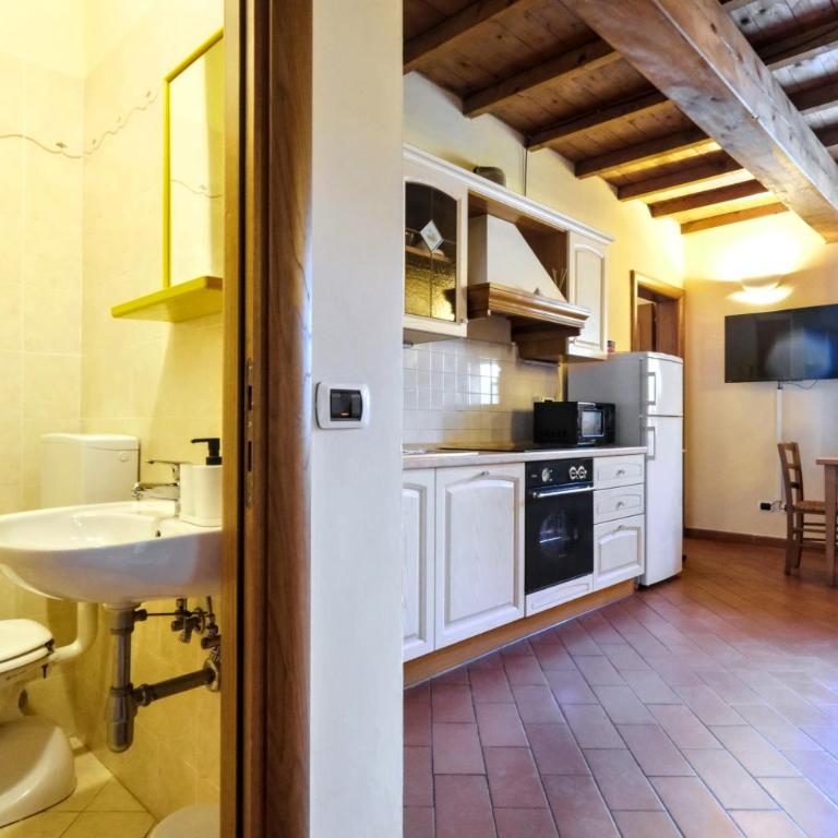 Wine Apartments Florence Barbaresco - Appartamento con 2 Camere da Letto e Terrazza - 8