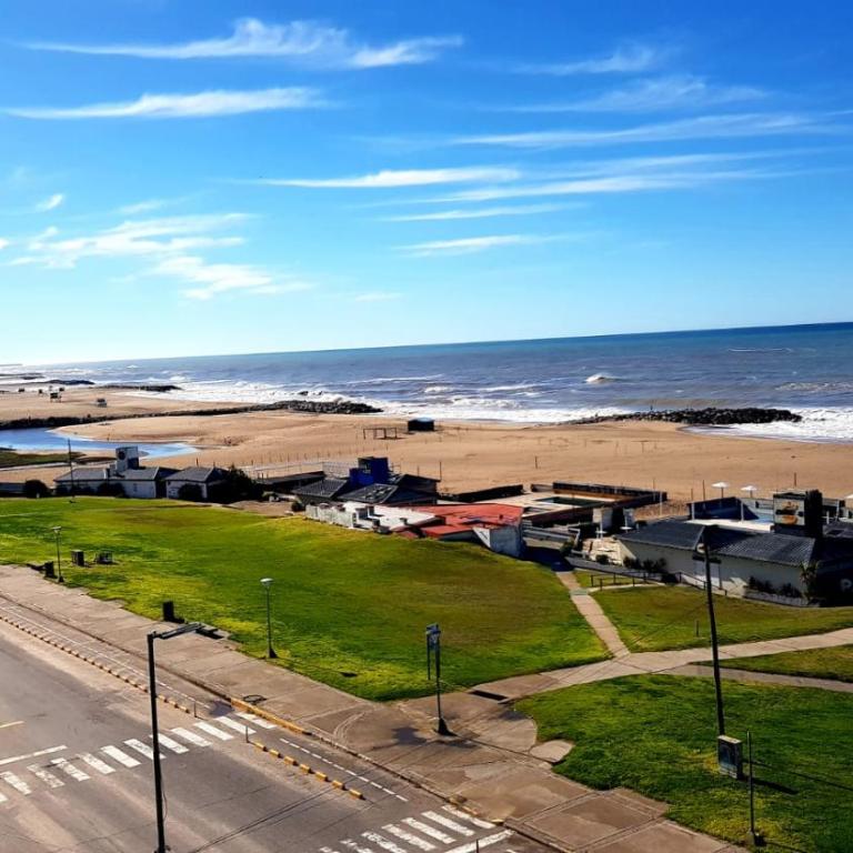 Departamento con cochera vista al mar - Apartamento de 1 dormitorio - 10