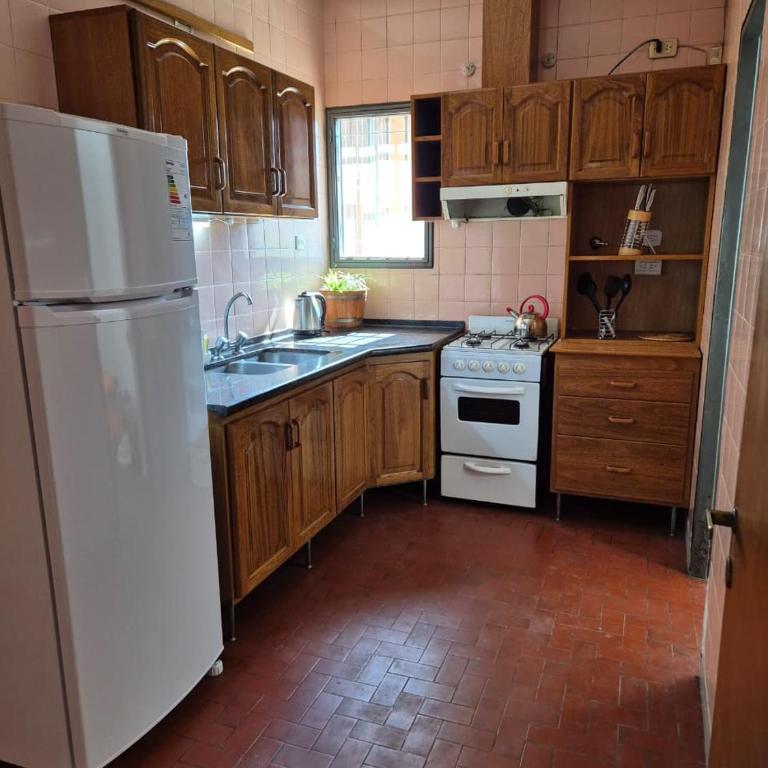 Los Nonos - Three-Bedroom House - 11