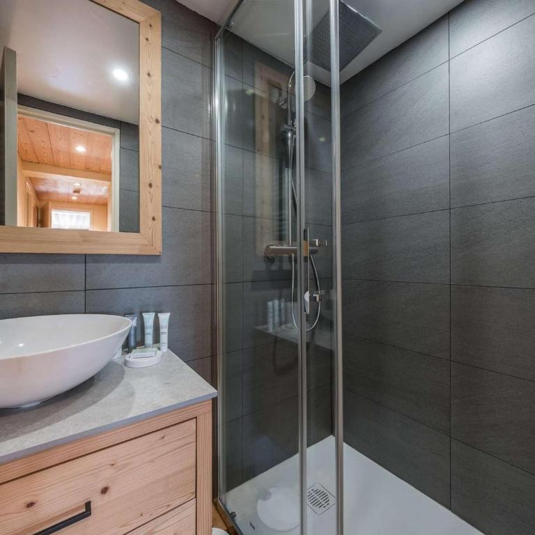 Duplex cosy à Courchevel 1850 - 6 pers, ski-in/ski-out, WiFi, proche centre - FR-1-631-143 - Appartamento - 8