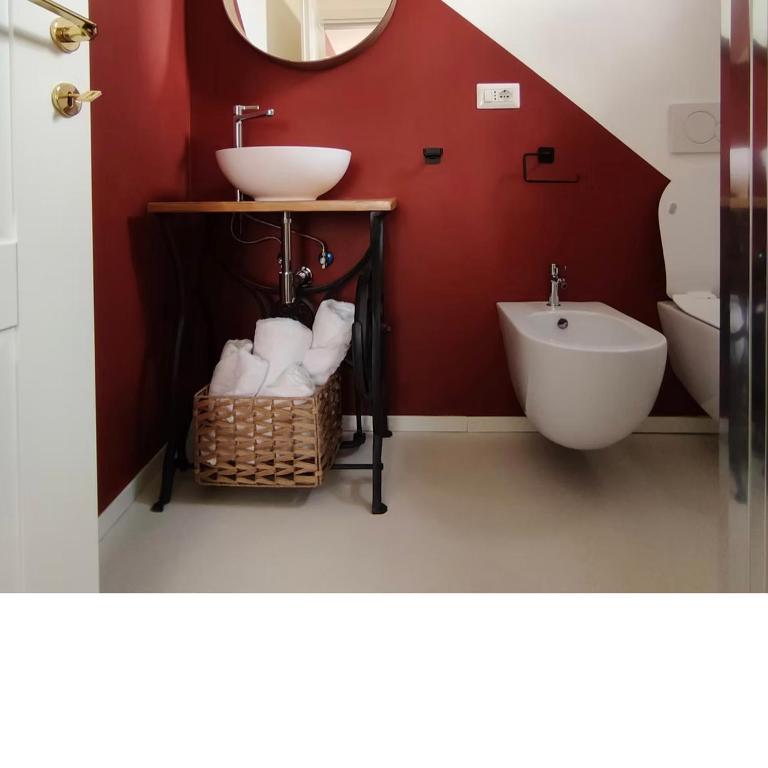 Nine and Three Quarters Rooms - Unique Design Rooms - Superior King Room - 1