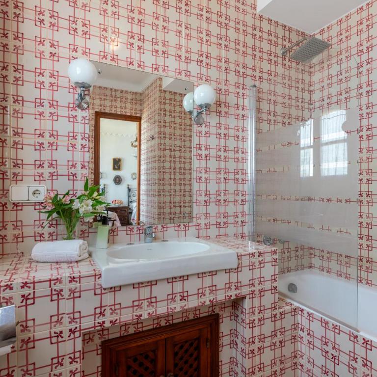Villa Elvira, exclusive Pool and Gardens in the heart of Sevilla - Villa - 87