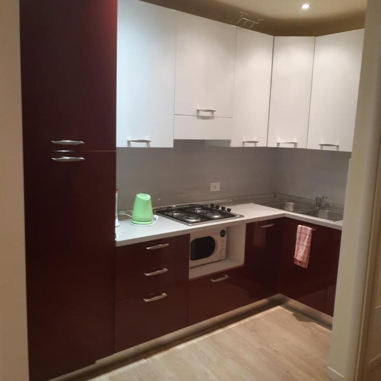 Residence Florida B2-200m dal lago,a/c,balcone - Casa Vacanze - 5