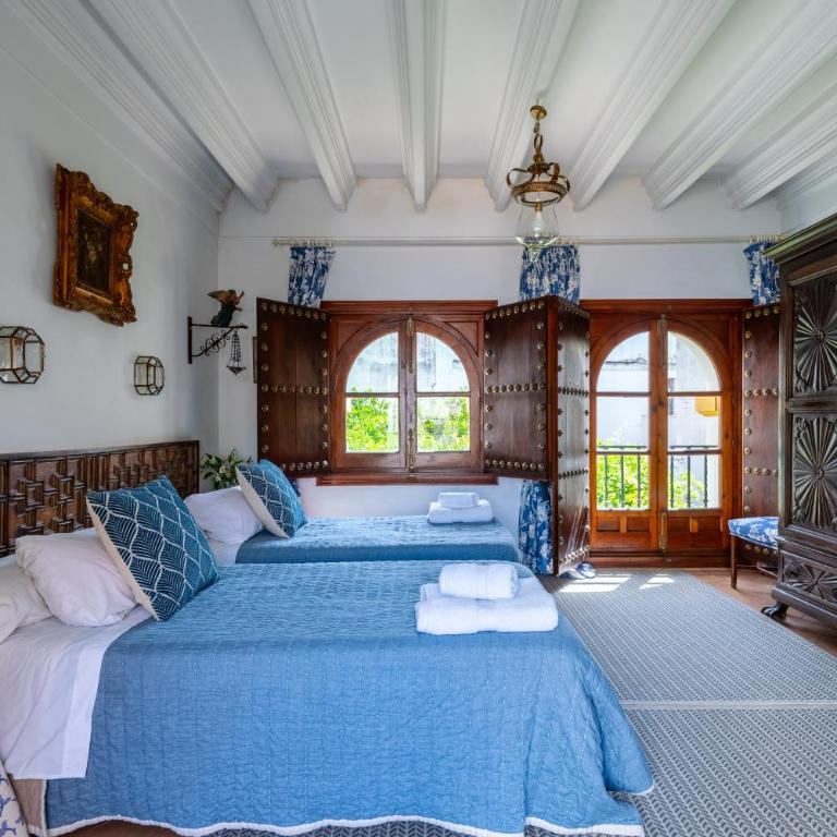Villa Elvira, exclusive Pool and Gardens in the heart of Sevilla - Villa - 54